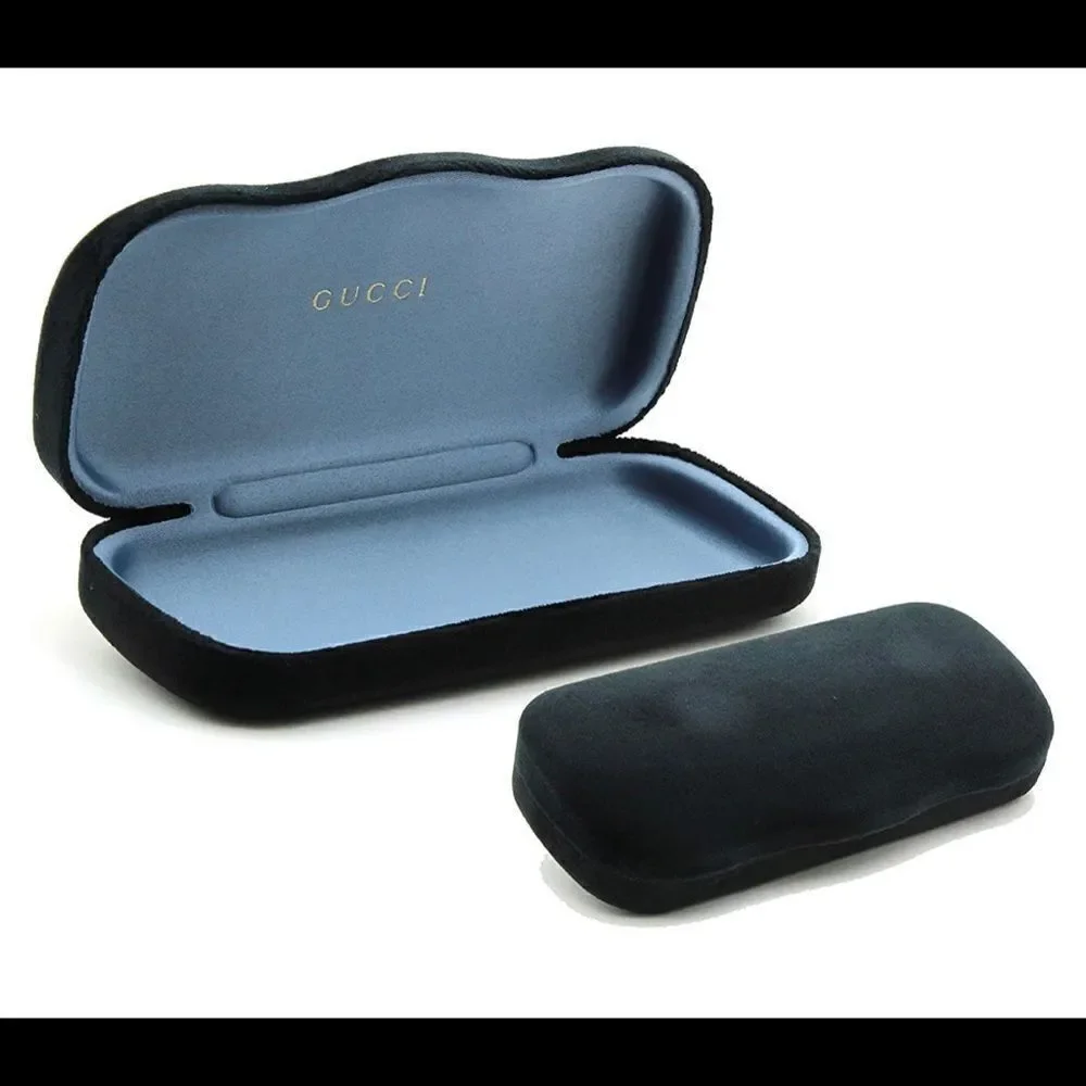 Gucci sunglass valves case & satin dust bag dust c